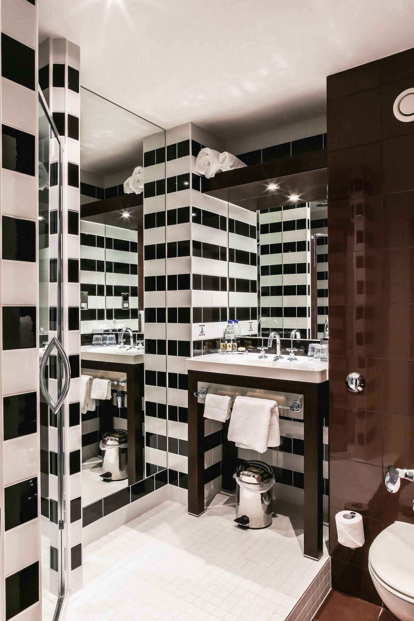 Mour Hotel Mansfield Esterno foto